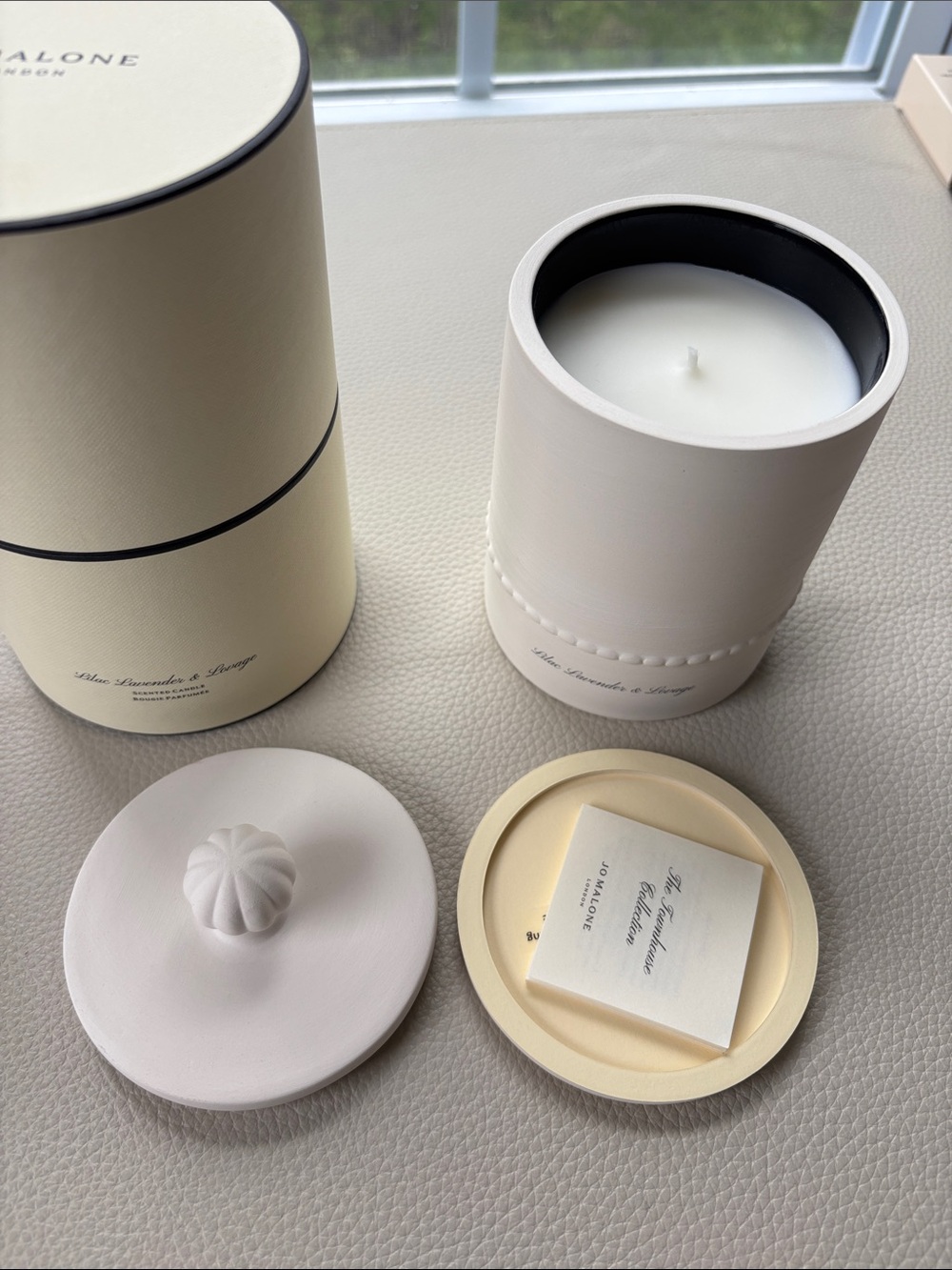 Jo Malone Lilac Lavender & Lovage Townhouse Scented Candle (brand new in box ) - Picture 4 of 4